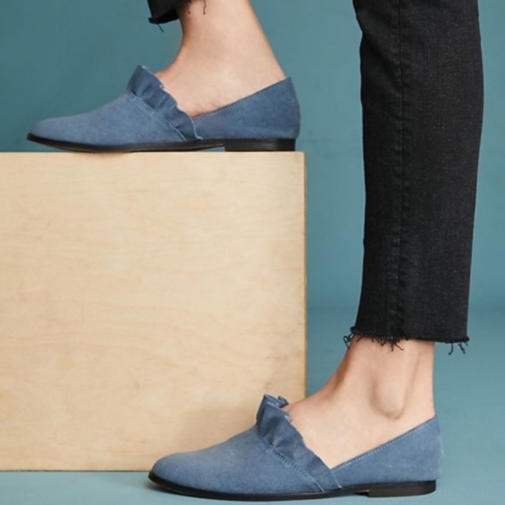 Anthropologie Klub Nico Gabbie Ruffled Blue Suede Flats, 38 / US 9
